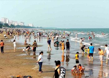 Sầm Sơn vào một ngày đẹp trời