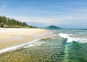 Thông tin đầy đủ về bãi biển Thiên Cầm