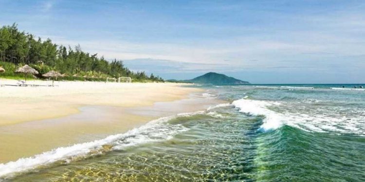 Thông tin đầy đủ về bãi biển Thiên Cầm