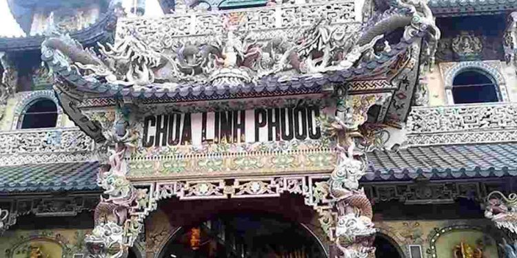 Giới thiệu điểm du lịch nổi tiếng chùa Linh Phước
