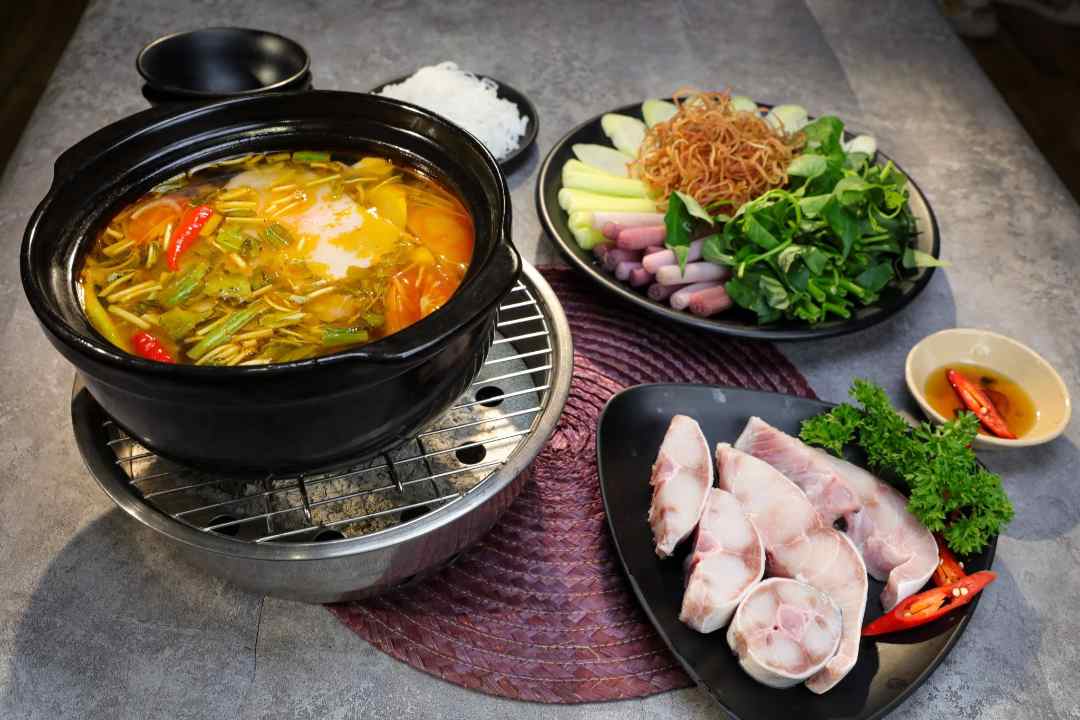 Lẩu cá bớp - món ăn thương hiệu tại Nam Du