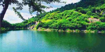 Màu xanh nước biếc của thung lũng Ma Thiên Lãnh 