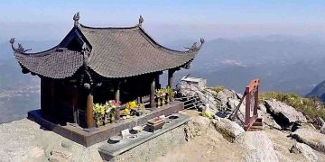 Núi Yên Tử - vẻ đẹp tầm cỡ dưới đất trời bao la