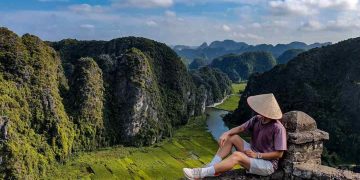 Đặc trưng của Hang Múa Ninh Bình về vẻ đẹp kiến trúc