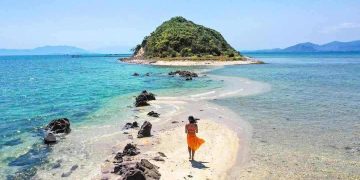 Tại sao nên đi du lịch Đảo Điệp Sơn?
