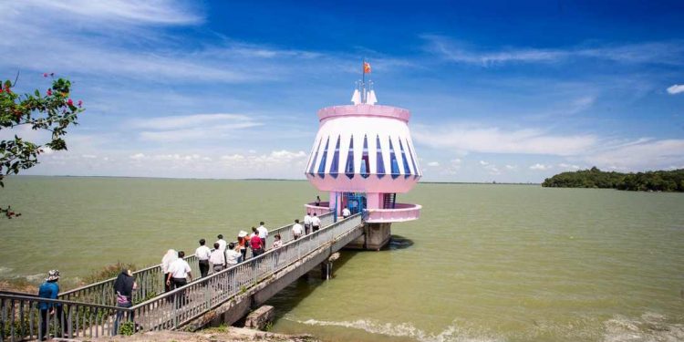 Hồ Dầu Tiếng có rất nhiều món ăn ngon bạn đọc nên thử khi cắm trại