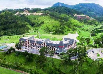 Resort hồ Tuyền Lâm Đà Lạt Swiss Belresort nhìn từ trên cao
