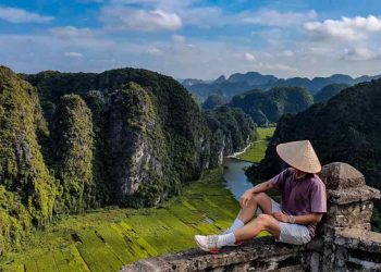 Đặc trưng của Hang Múa Ninh Bình về vẻ đẹp kiến trúc