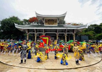 Du lịch chùa bà Châu Đốc nên đi khi nào? Mùa nào đẹp nhất?