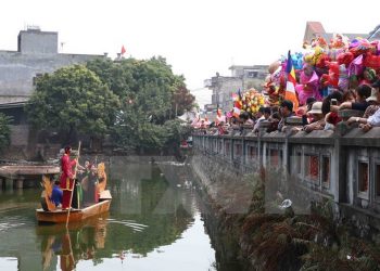 Lễ hội diễn ra trong ba ngày