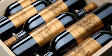 Giá vang Pháp cao cấp hiện nay rất đa dạng