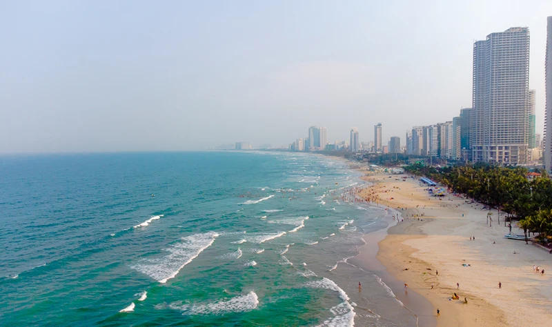 Bãi biển Mỹ Khê là biểu tượng của du lịch Đà Nẵng